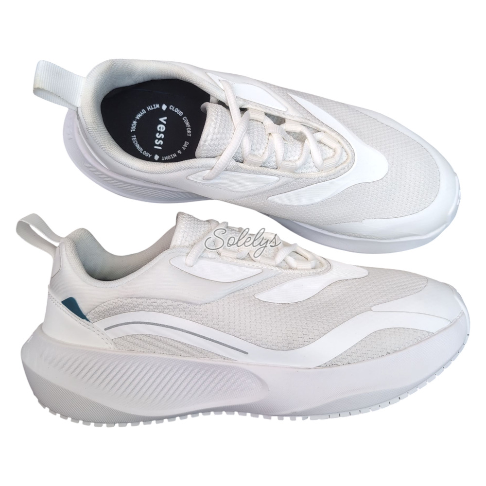 Vessi Tidal Mens 7.5 Warm White DymaTex Waterproof Vegan Casual Lace Up Sneaker